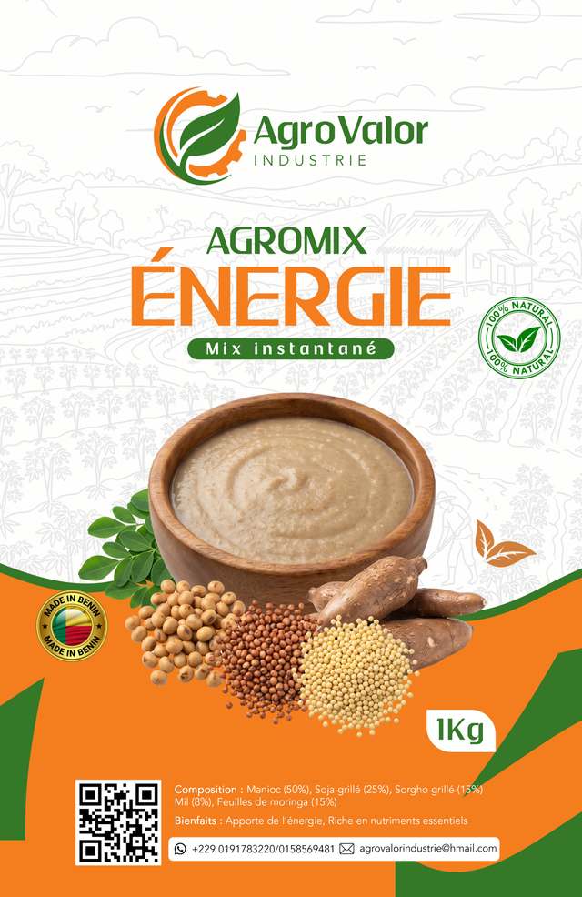 Sachet d’Agromix Énergie AgroValor, 1 kg, avec un bol de bouillie, du soja, du sorgho, du mil et du manioc.